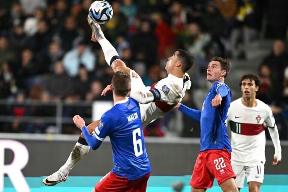 乐鱼体育登陆入口-欧预赛战况激烈，各国球队角逐狭路相逢的简单介绍