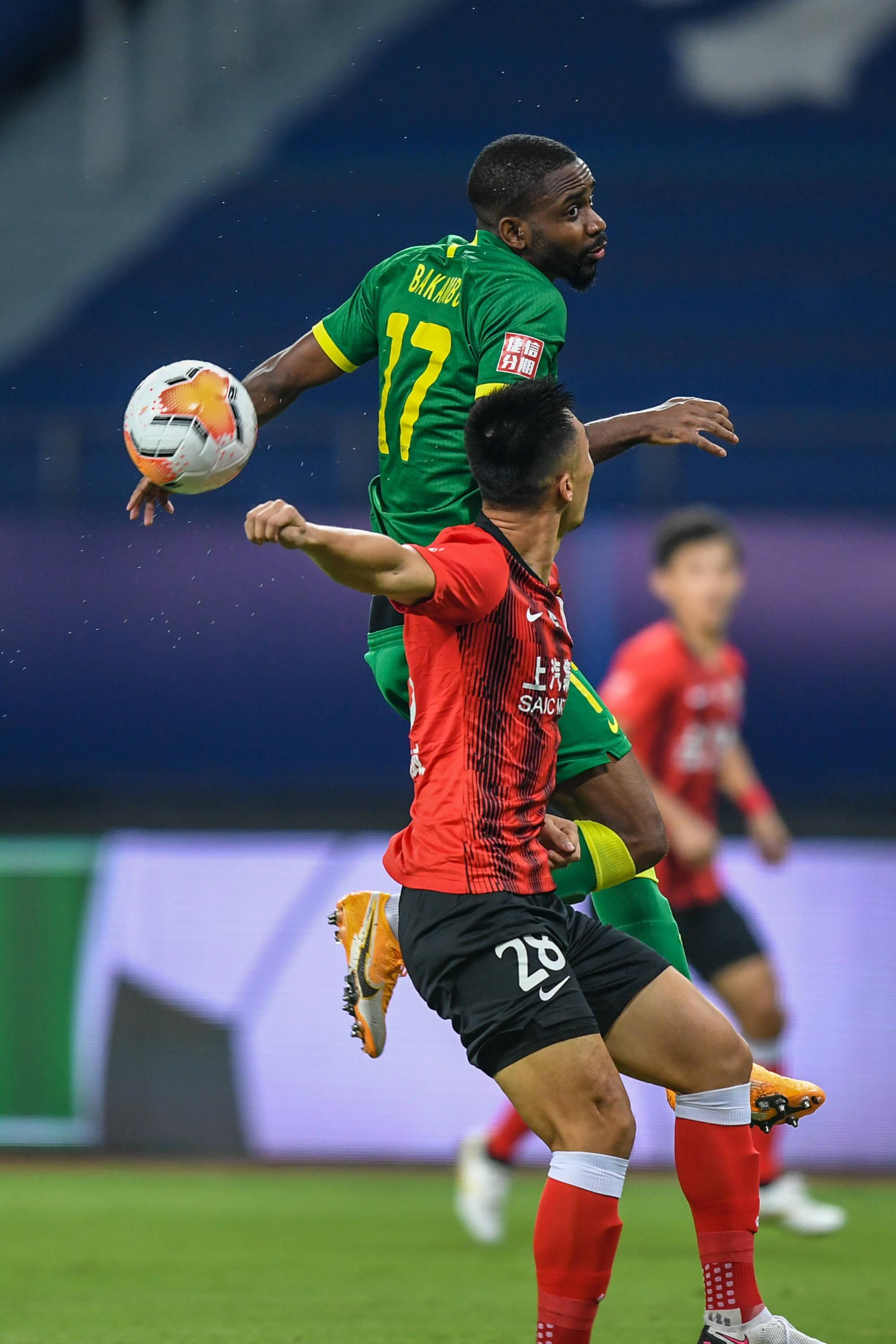 北京战平上海，中赫国安不敌上港