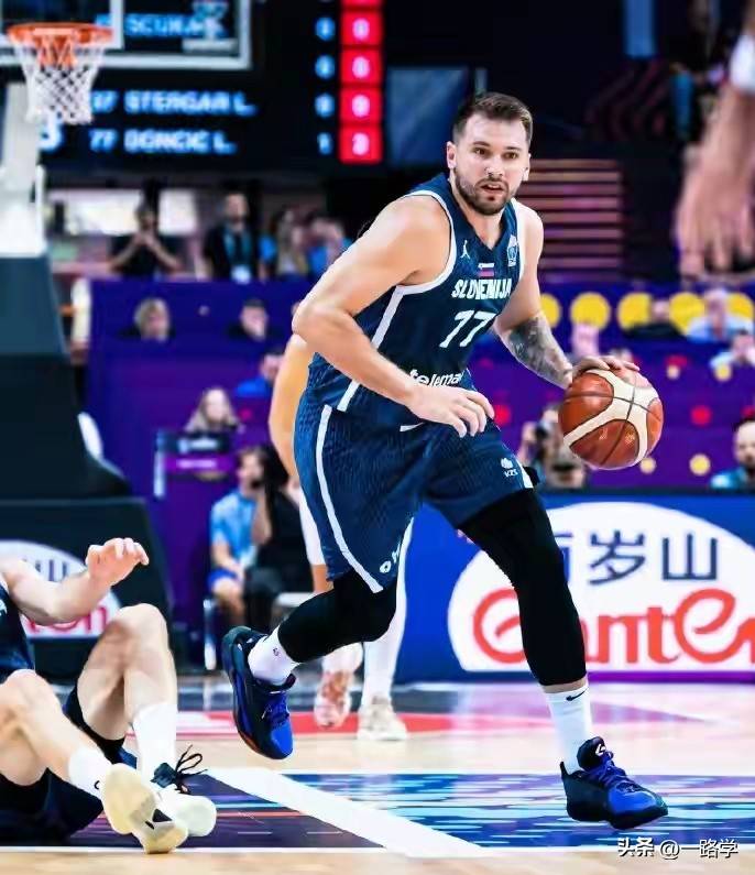 leyu乐鱼体育中国-雷霆逆转加拿大男篮，东契奇高光表现