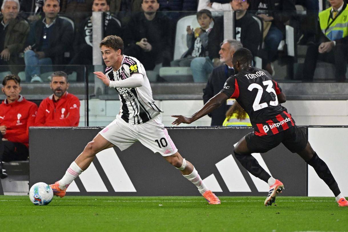 尤文图斯遭遇惨败，意甲霸主失守