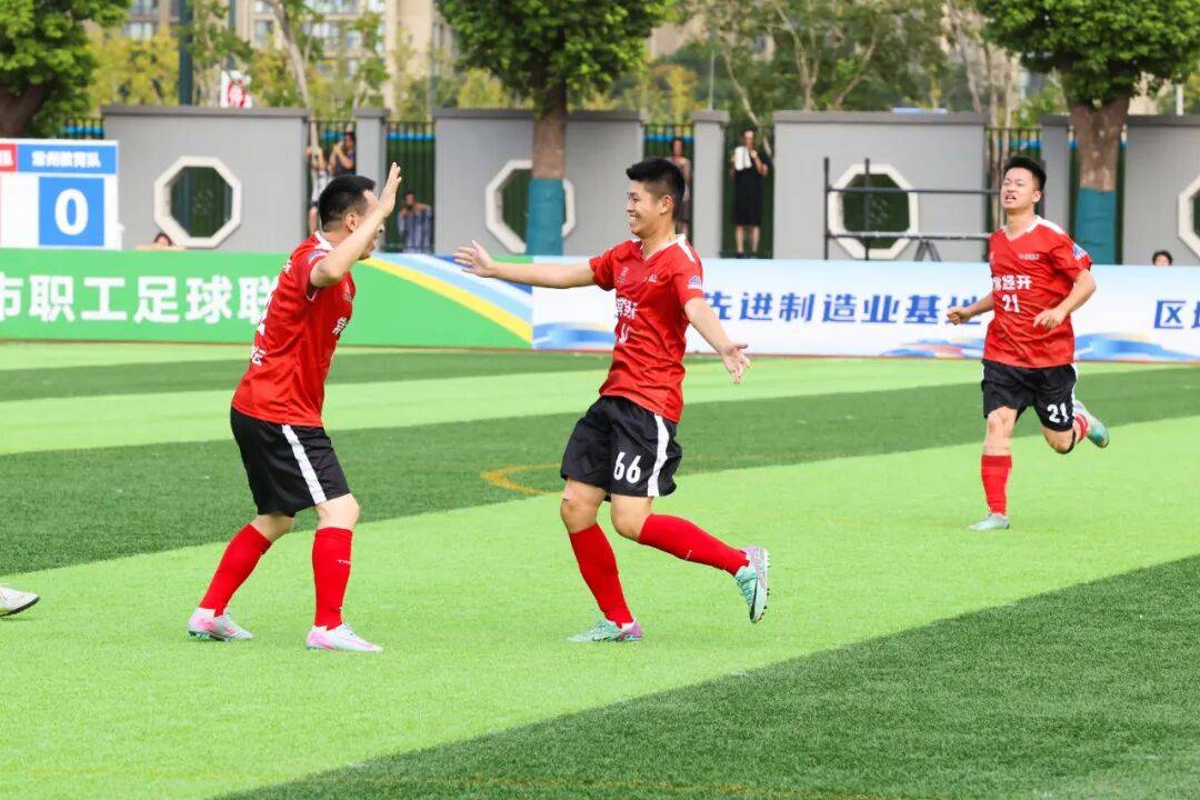 大赛激战！足球联赛中的精彩看点